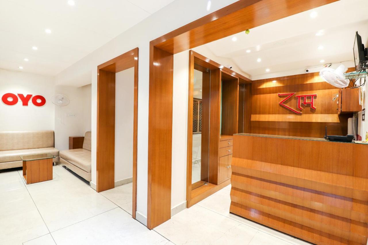 Oyo 26781 Hotel Raghupati Ayodhya Εξωτερικό φωτογραφία